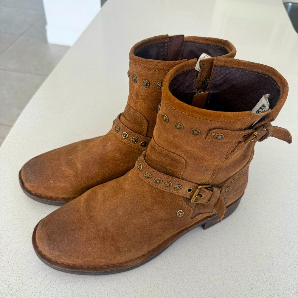 UGG Brown Leather Boots